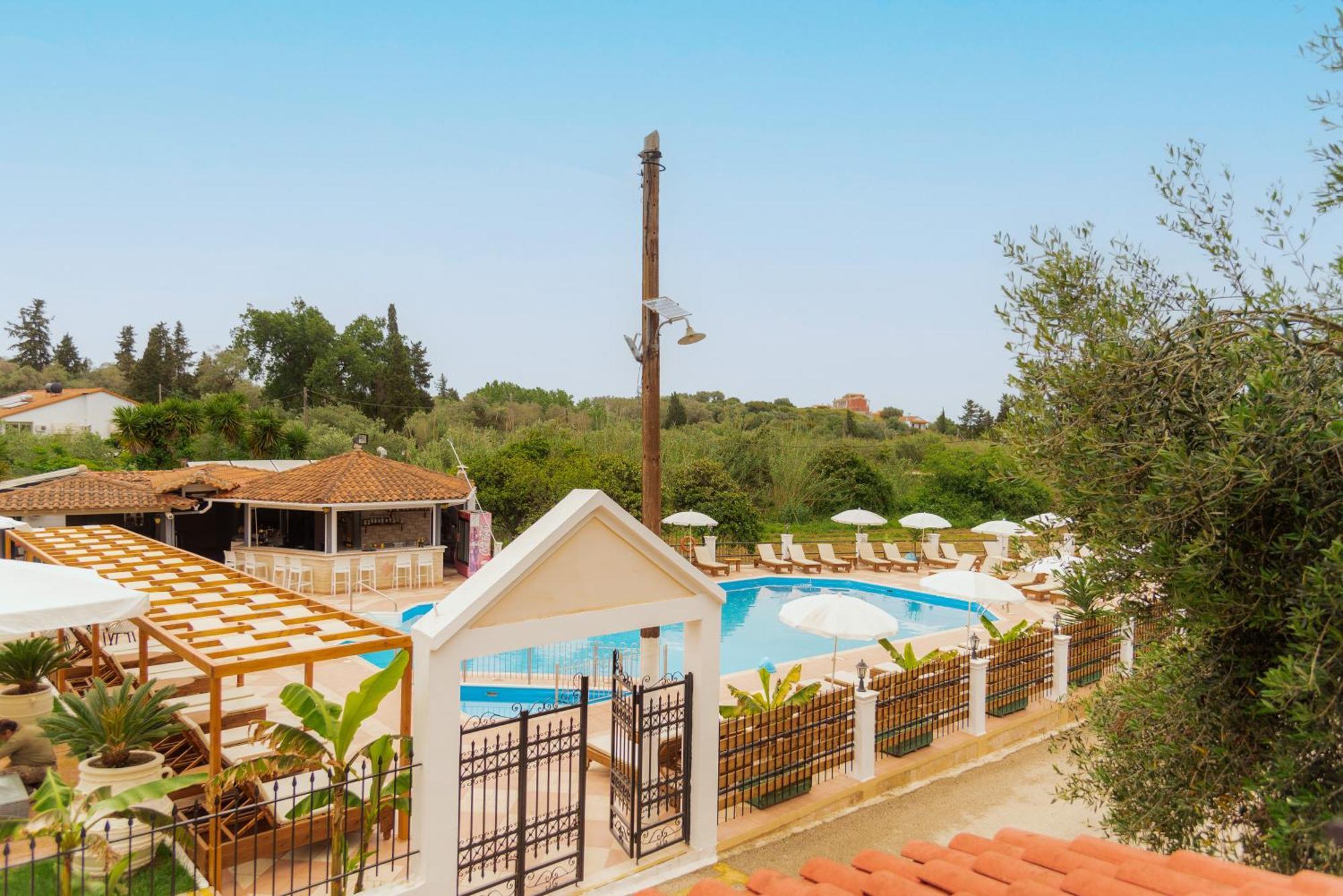 Oula Maisonettes Hotel