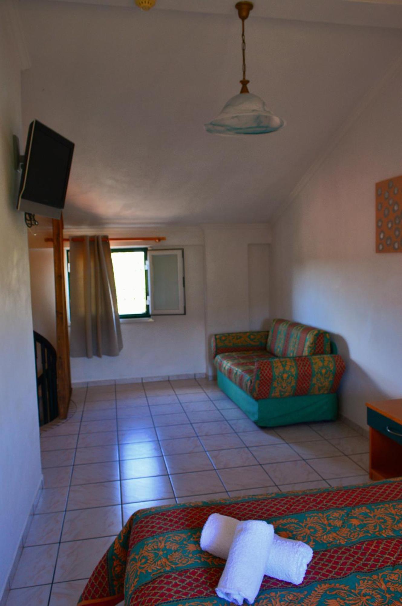Oula Maisonettes Hotel Kavos