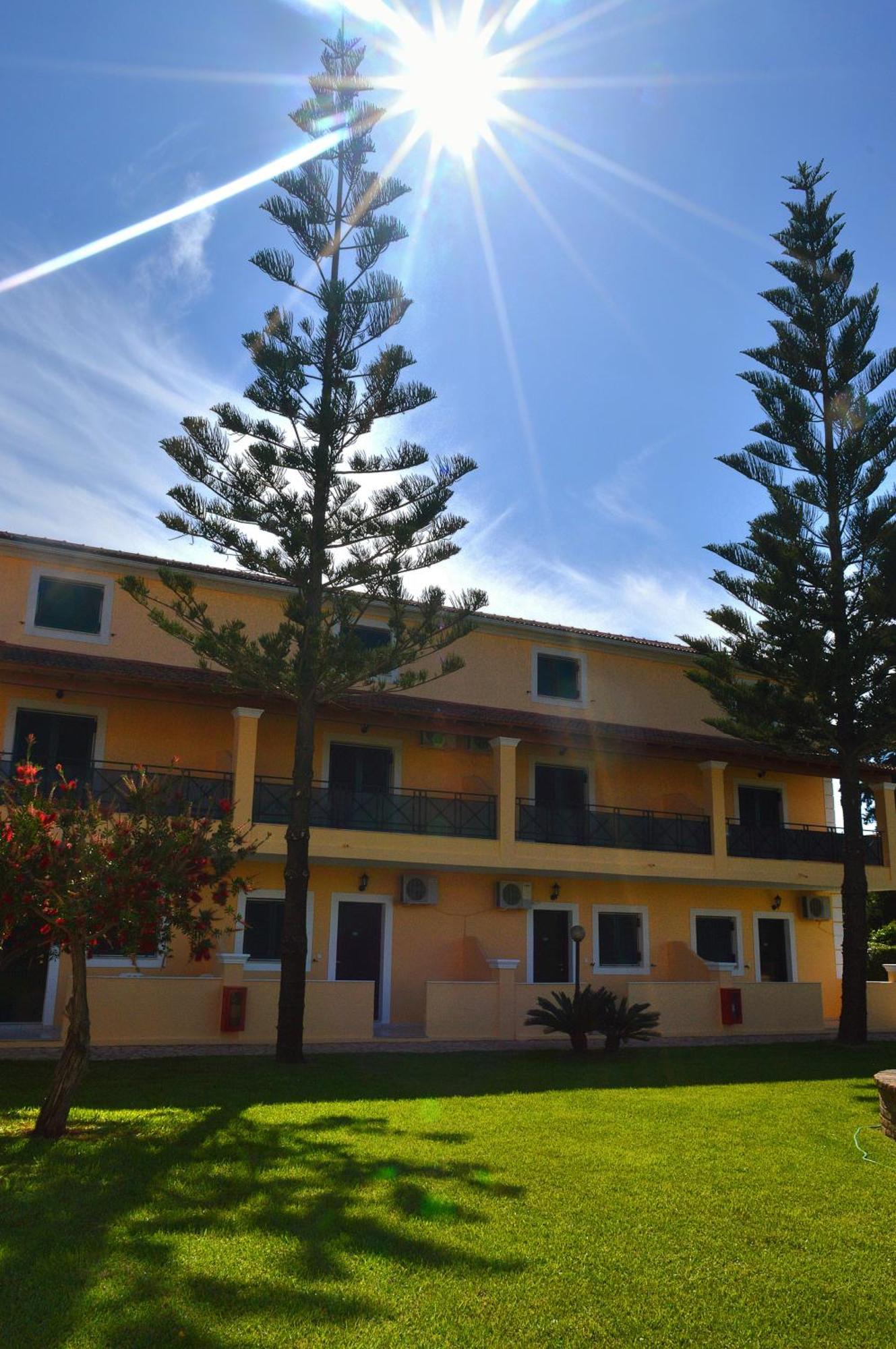 Hotel Oula Maisonettes
