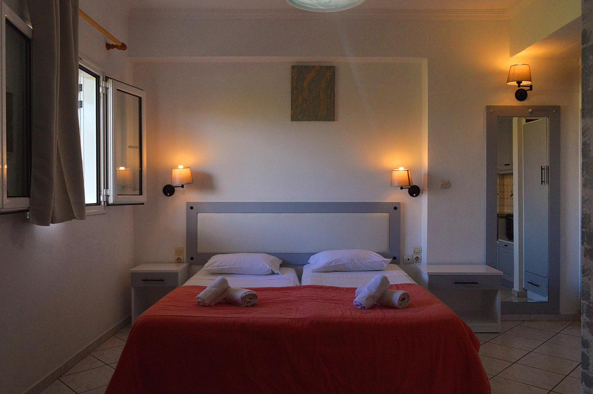Oula Maisonettes Hotel 3*