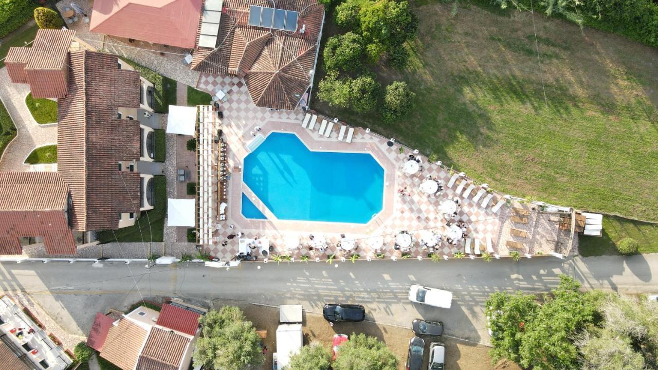 Hotel Oula Maisonettes 3*